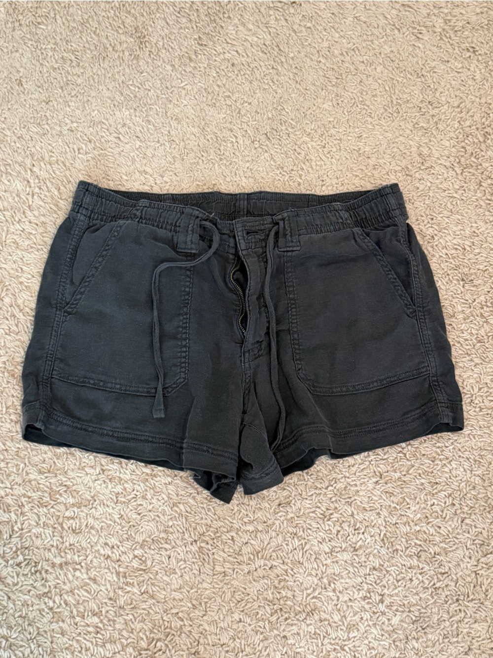 American Eagle Outfitters Black Drawstring Patch-Pocket Athletic Shorts